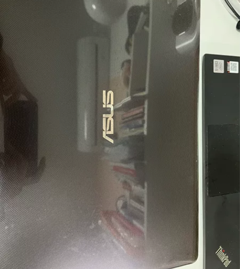 大学时候买的华硕笔记本x550v，用的比较...