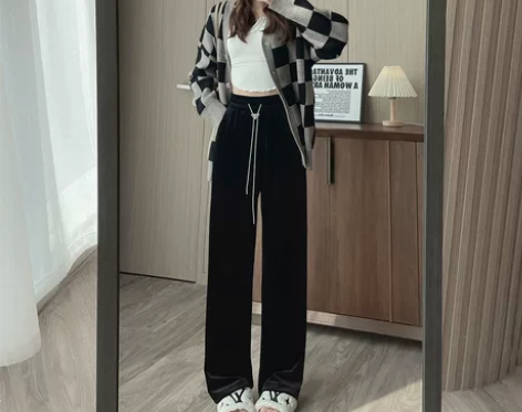 黑色丝绒阔腿裤 里面也加绒 全新 没有腰链...