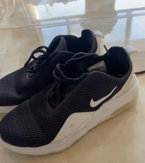 nike女子运动鞋 买来健身穿了 坚持了几...