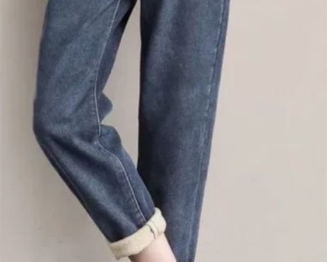 全新包邮2022年新款冬季加绒加厚牛仔裤女...