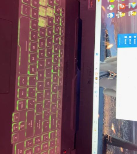 99新华硕飞行堡垒8电竞吃鸡游戏本144hz屏幕 笔记本所有...