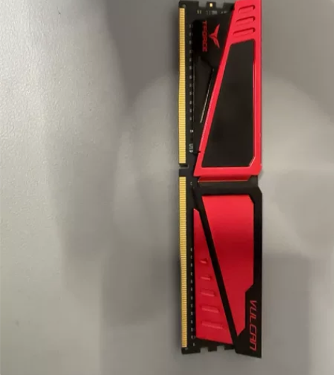 十铨火神 ddr4 2400 内存，无任何...