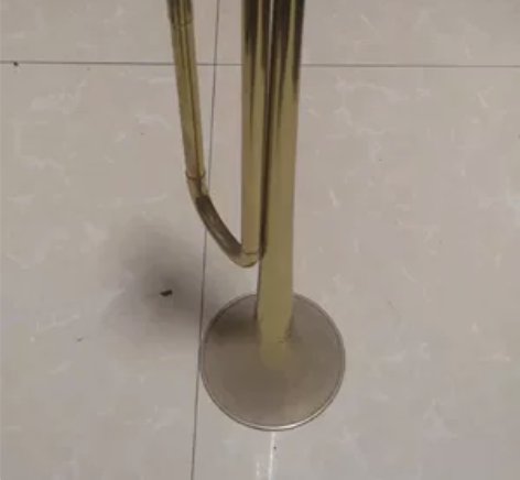 小号，放两三年了，以前在学校是升旗鼓号队的...