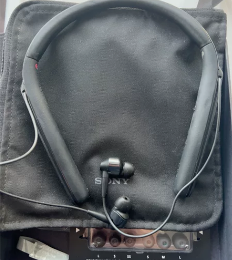 索尼WI-1000X Hi-Res 颈挂式...