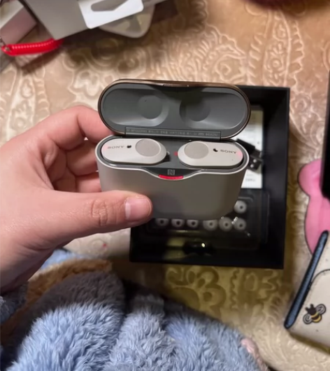 索尼耳机wf1000xm3 女生自用,降噪...