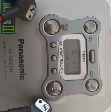 森海塞尔ie80s,购于圆声带,已过保。原...