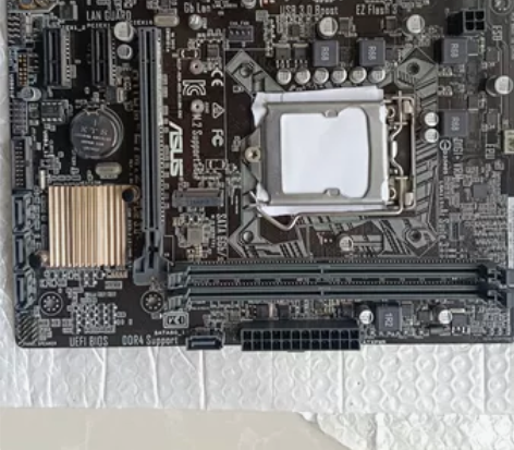 华硕H110M-E主板，正常使用，成色轻微...