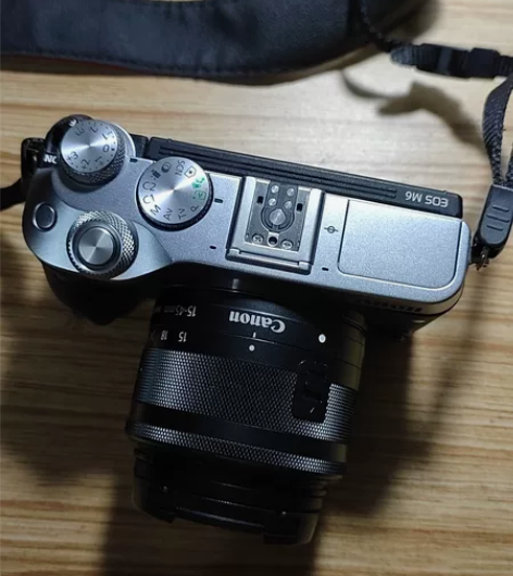 佳能微单 m6 相机 15-45stm镜头...