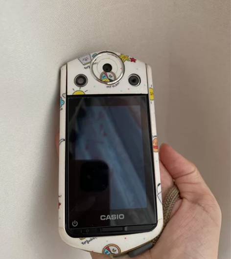 卡西欧TR300自拍相机 贴膜了内机保护的...