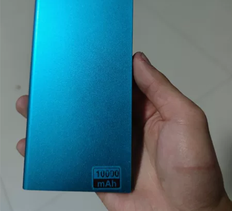 10000毫安充电宝，耐用 感兴趣的话点“...