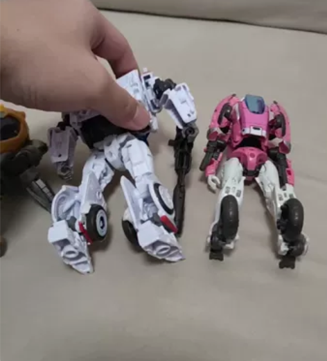 变形金刚 SS工作室系列 BB大黄蜂大电影...