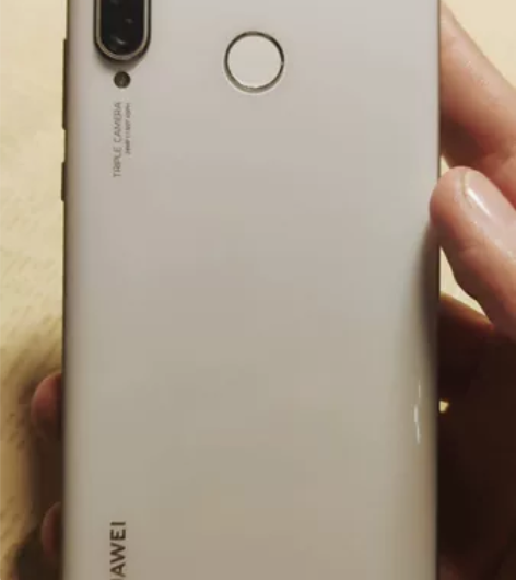 出自用华为nova4e，6+128珍珠白，...