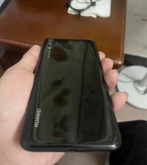 华为畅享9 4+64g 9.9999成新！...