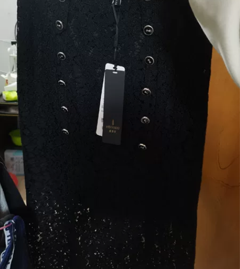 品牌：赫梵茜，半身鱼尾裙，蕾丝，L码 全新...