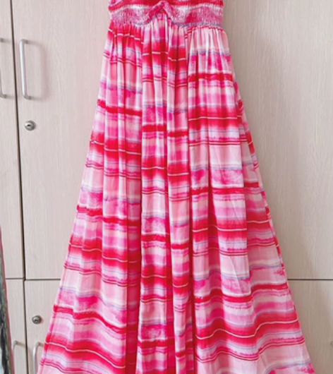 ONLY粉红格子雪纺连衣裙 能拍就在讲价不...