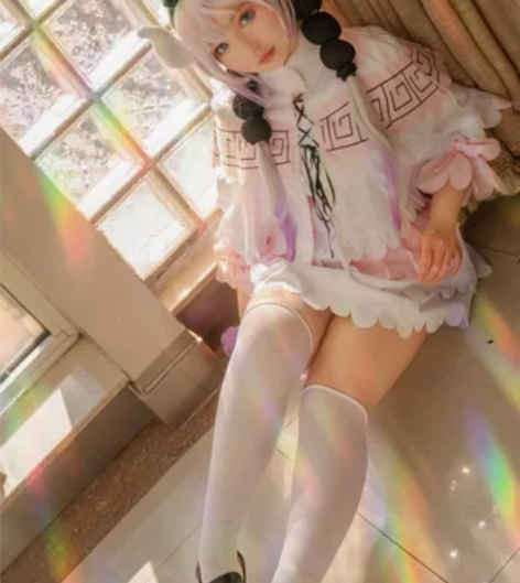 【急出】康娜cos服 没有毛鞋袜,有头饰有...