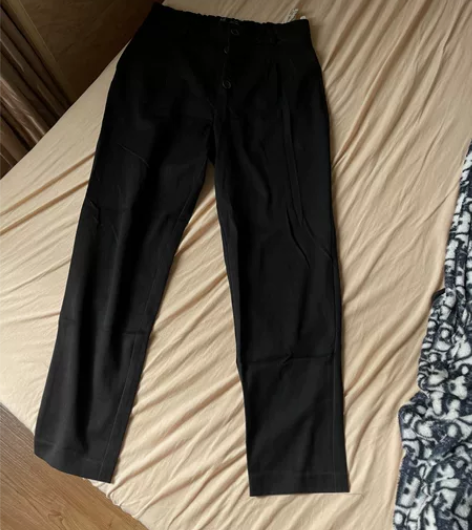 zara女士休闲裤，M码，裆部有起球，不介...