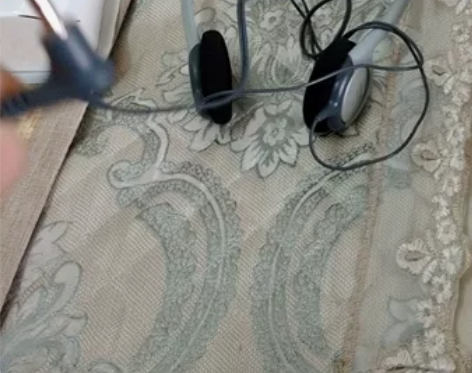 飞利浦耳机，音质一流。Hi fi音乐。 感...