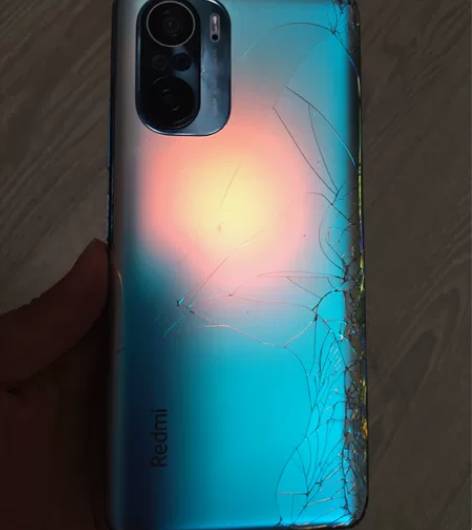 红米k40，个人一手，轻度使用1年(电量很...