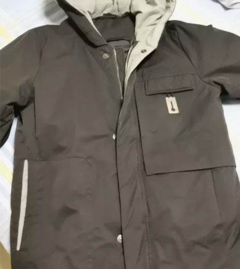 中长款男士品牌羽绒服，XL，充绒量111克...