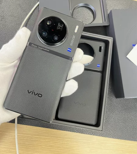 Vivo x90pro+,12+512版本...