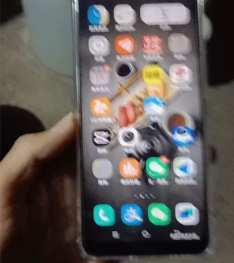 vivo y71t  8+4+256 处理...