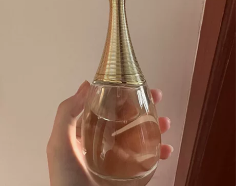 迪奥真我香水100ml，大概还有80ml左...