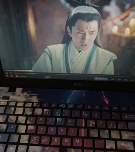 华硕双硬盘双显卡i7笔记本 i7-6700...
