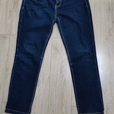 女款牛仔裤，腰围78，170/72A有喜欢...