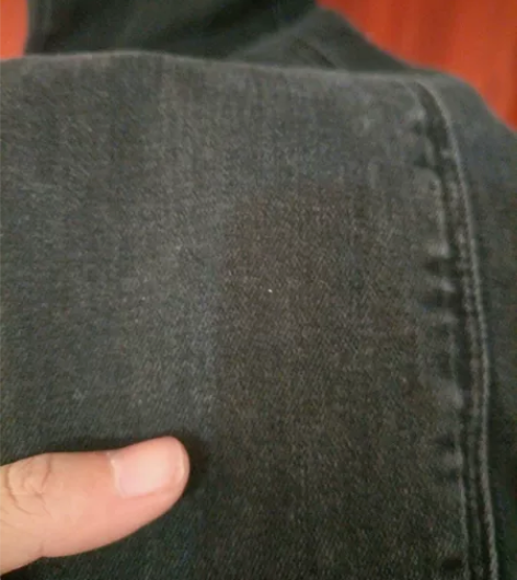 黑色小脚高腰牛仔裤 S码 感兴趣的话点“我...