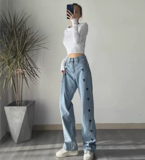 爱心牛仔裤女直筒宽松春装2023年新款夏季...