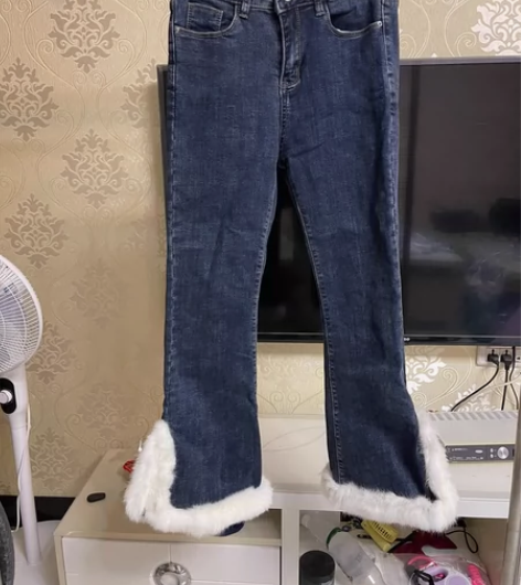 真兔毛 加绒微喇牛仔裤 s码 仅试穿 实体...