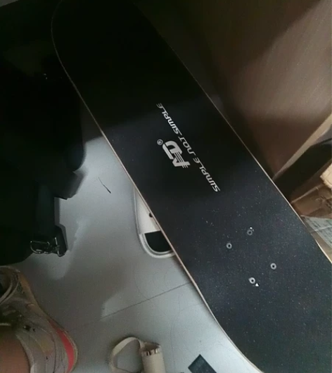 AD双翘板99新 刚拆封就说不给滑，麻了 ...