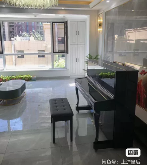 自用钢琴，原价三万多买的，18年买的一手琴...