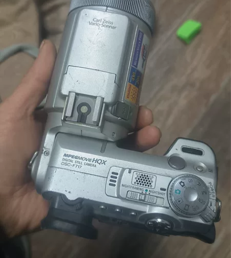 索尼数码相机，DSC-F717，曾经的神器...
