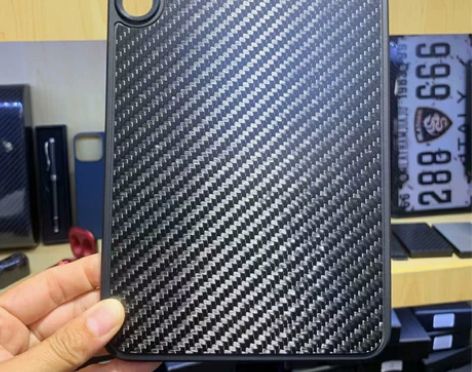 苹果iPad mini6,碳纤维+TPU全...
