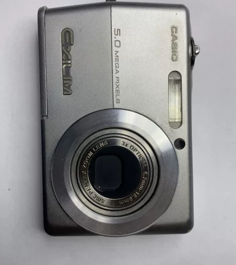 卡西欧Z600，成色如图，拍照出来有百叶窗...