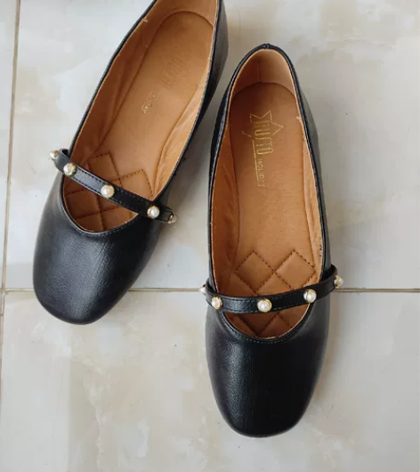 【包邮】全新大东黑色玛丽珍鞋 38码，全新...