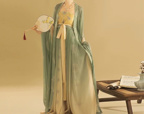 正品出租 桔屿诃子裙:大袖+齐胸襦裙 全套...