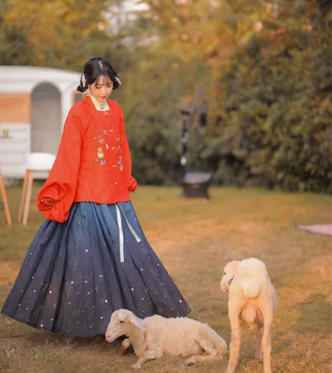 七月夕绛梦明制汉服女刺绣方领补服秋冬款袄裙...