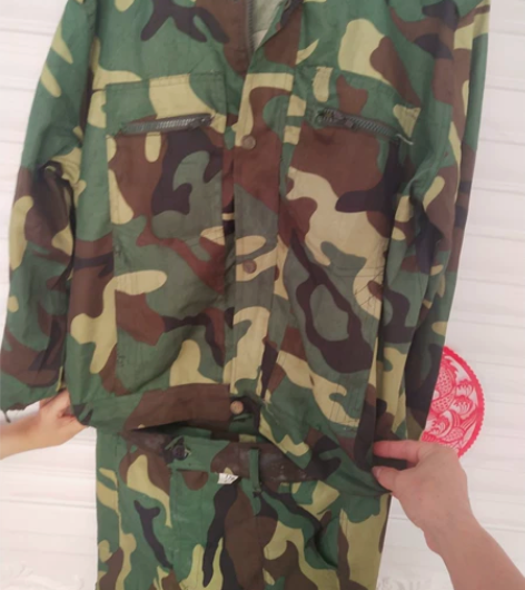 军训服，日常服，完整一套包括帽子上衣，裤子...