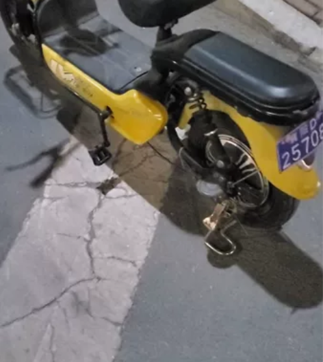 有牌，有行驶证 感兴趣的话点“我想要”几乎...