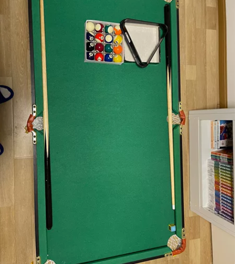 自家给孩子买的台球桌，图片并附有尺寸扫把无...