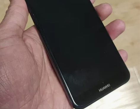 华为畅享8e ，3G运存+32G内存，屏幕...