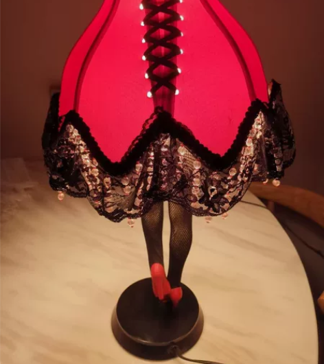 创意小裙摆台灯 二次元 日系cosplay...