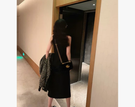 张张贝贝ibell港风女装早秋款连衣裙时尚...