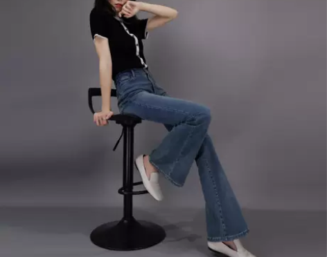 高腰牛仔裤 iE/B入神裤火山岩保暖高弹紧...