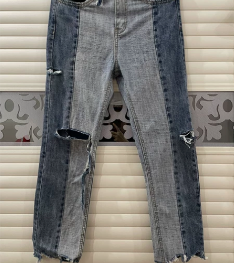 126大洋入的，撞色拼接破洞直筒牛仔裤女 ...