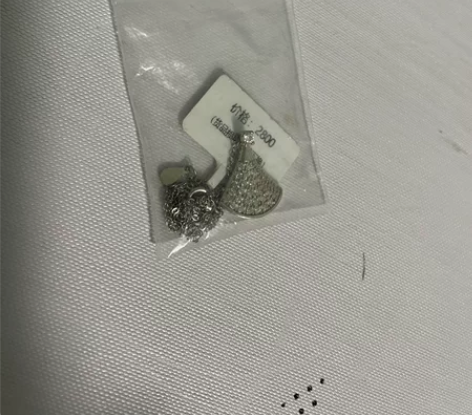 莫泊桑钻 我也不懂 老早之前几百买的。