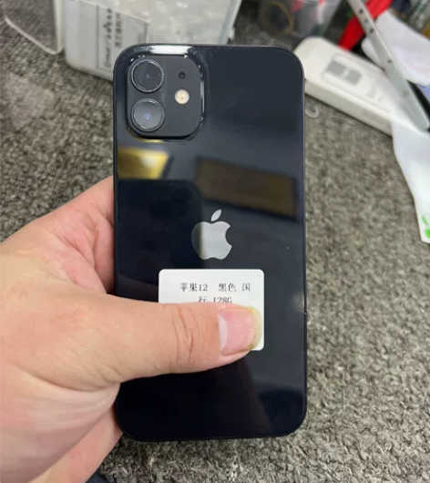 苹果12，国行，128黑色，电池84， 边...